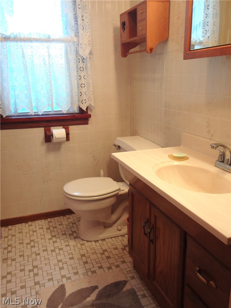 1133 East Miner Road Mayfield Heights, OH 44124 - Photo 4 of 22