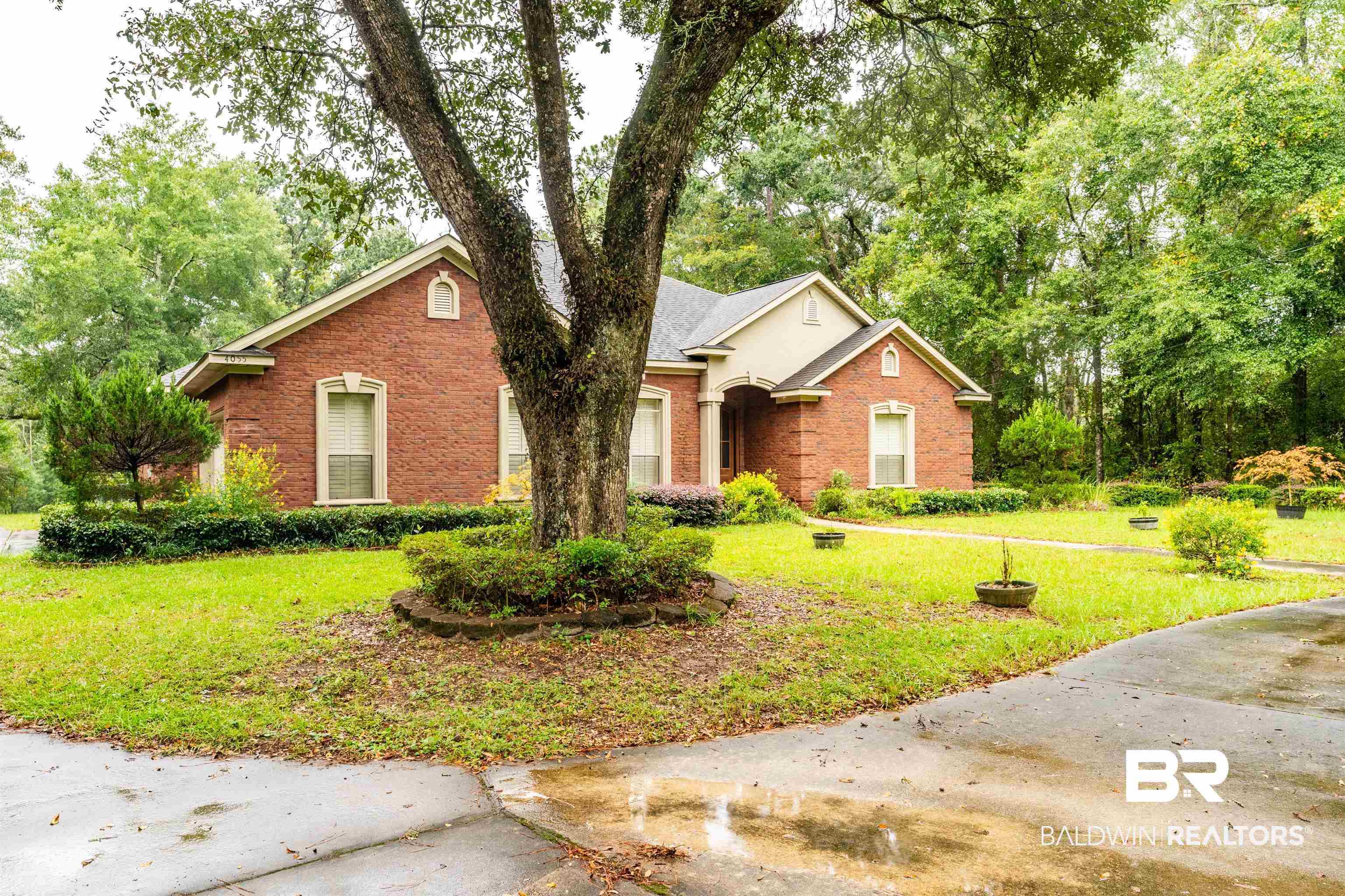 4055 Riviere Du Chien Road Mobile, AL 36693 - Photo 60 of 63 View of front of home with a front yard