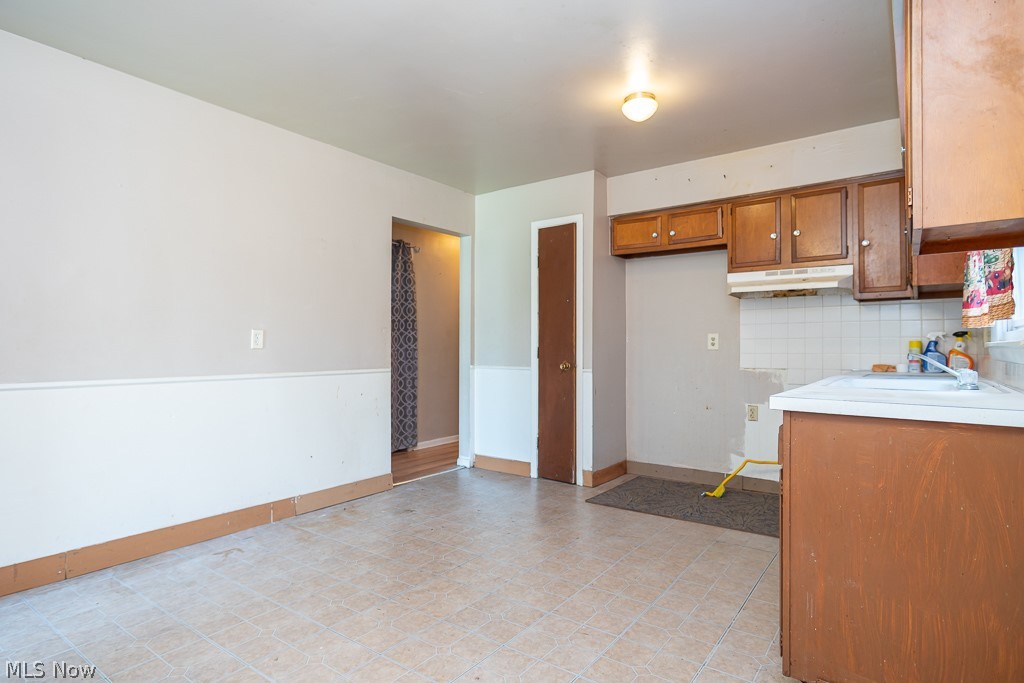 5792 Turney Road Garfield Heights, OH 44125 - Photo 9 of 35