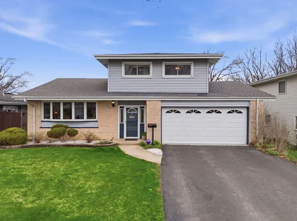 $450,000 | 126 June Lane, Lombard, IL 60148