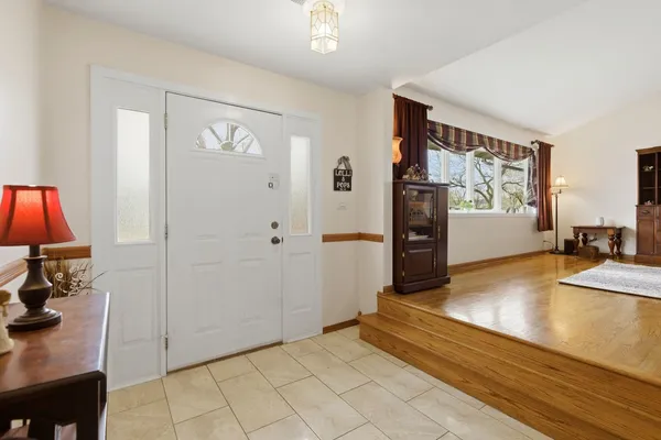$450,000 | 126 June Lane, Lombard, IL 60148