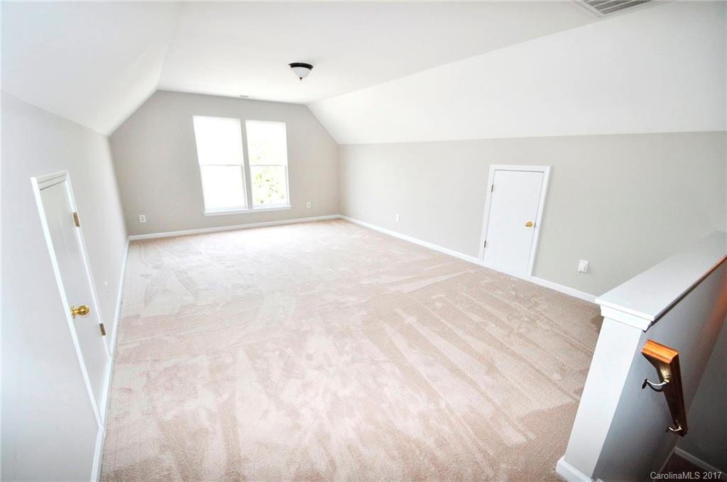 5037 Prosperity Ridge Road, Unit 15 Charlotte, NC 28269 - Photo 8 of 24 Gallery Image 8