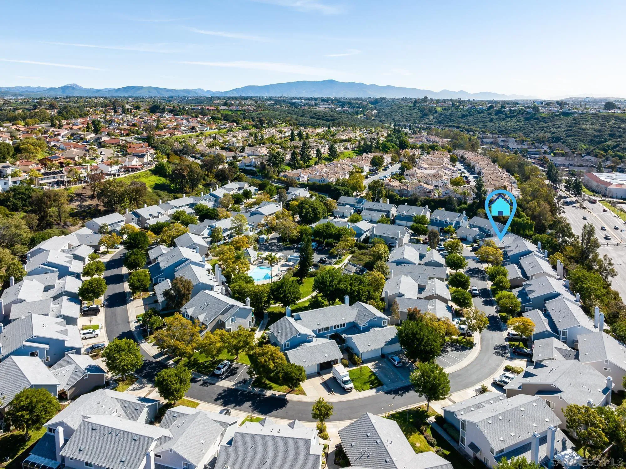 323 Windjammer Circle Chula Vista, CA 91910 - Photo 24 of 27 an aerial view of residential houses with outdoor space
