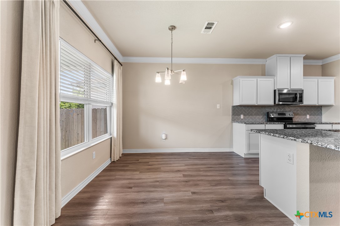 8321 Alabama Avenue Temple, TX 76502 - Photo 25 of 42 Dining Room