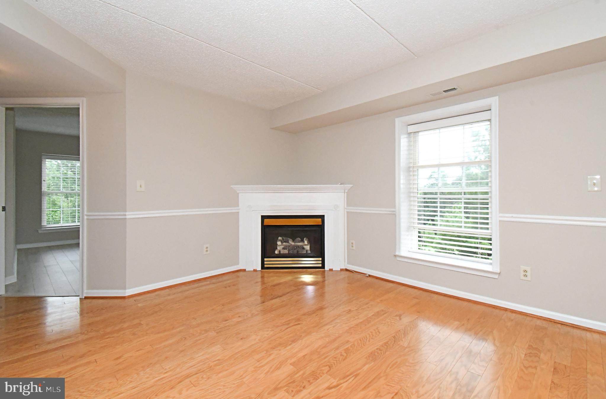 122 Brandon Road Norristown, PA 19403 - Photo 12 of 51 Open Living Room/Dining room area