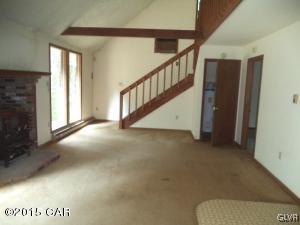 668 Behrens Road Jim Thorpe, PA 18229 - Photo 5 of 16 living room
