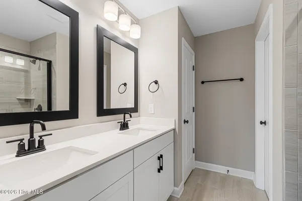 $377,400 | 232 Cline Way, Unit 129, Beaufort, NC 28516