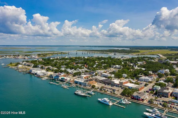 $377,400 | 232 Cline Way, Unit 129, Beaufort, NC 28516