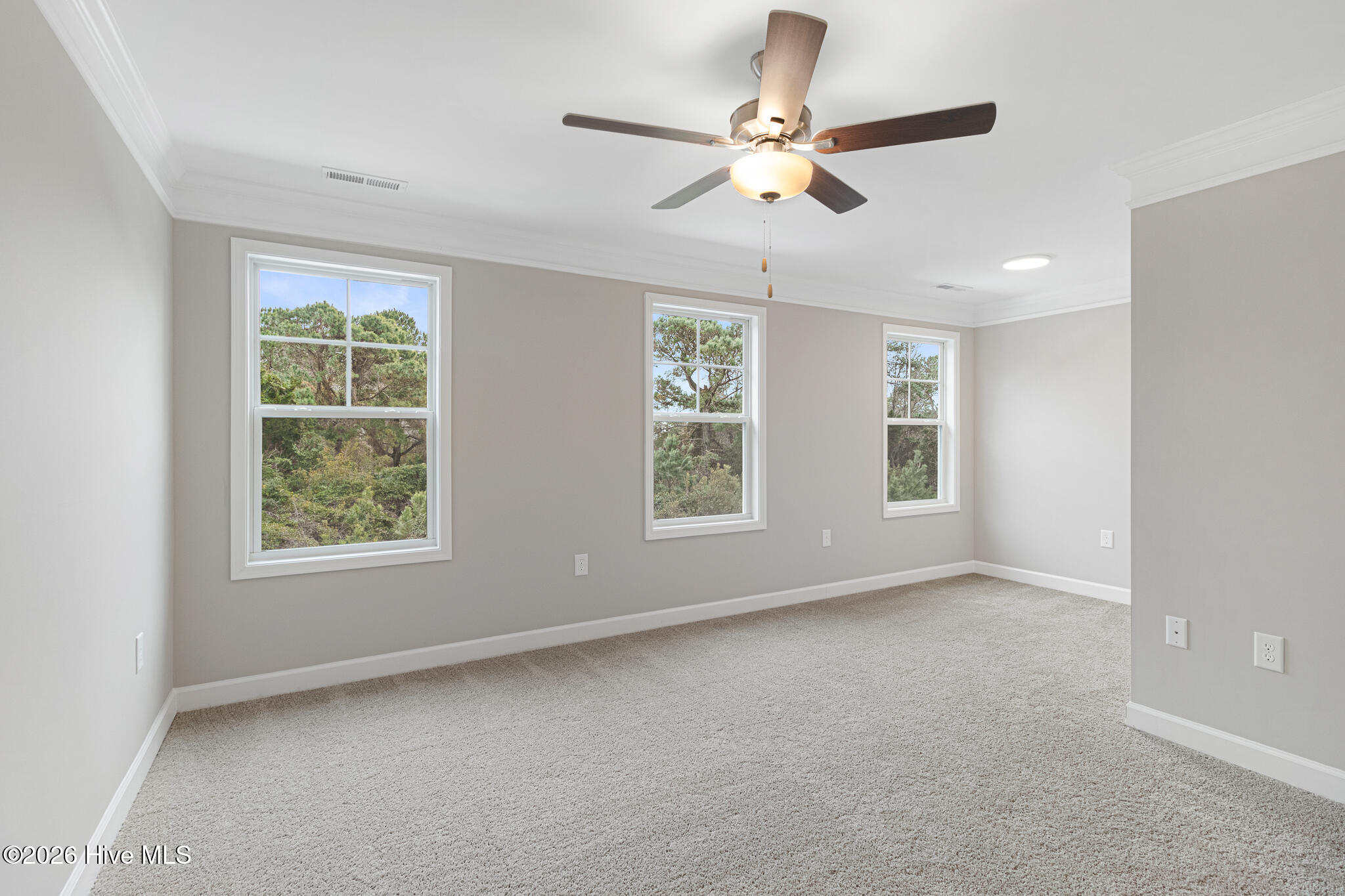 232 Cline Way, Unit 129 Beaufort, NC 28516 - Photo 5 of 37 Primary Bedroom