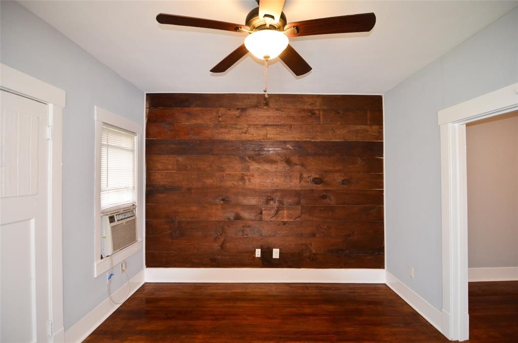 1905 Stevens Street, Unit 2 Houston, TX 77026 - Photo 15 of 22 a view of hallway with a hallway