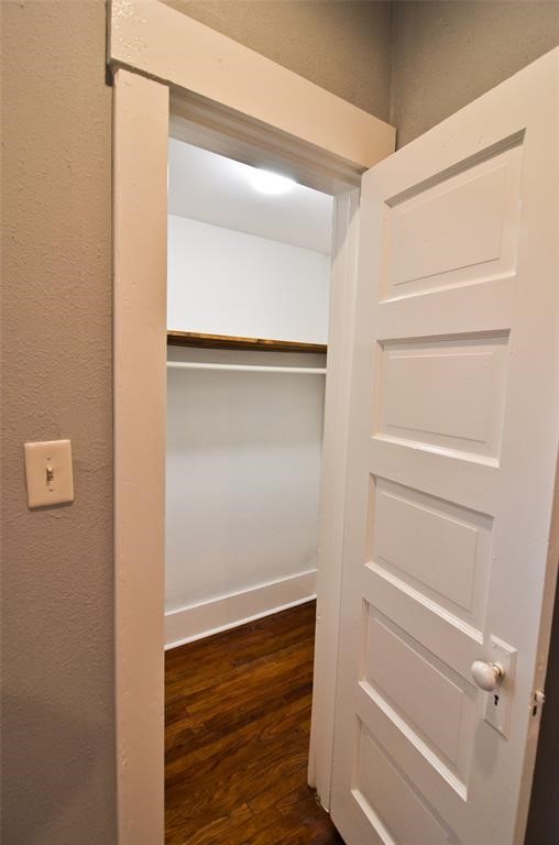 1905 Stevens Street, Unit 2 Houston, TX 77026 - Photo 5 of 22 a view of walk in closet