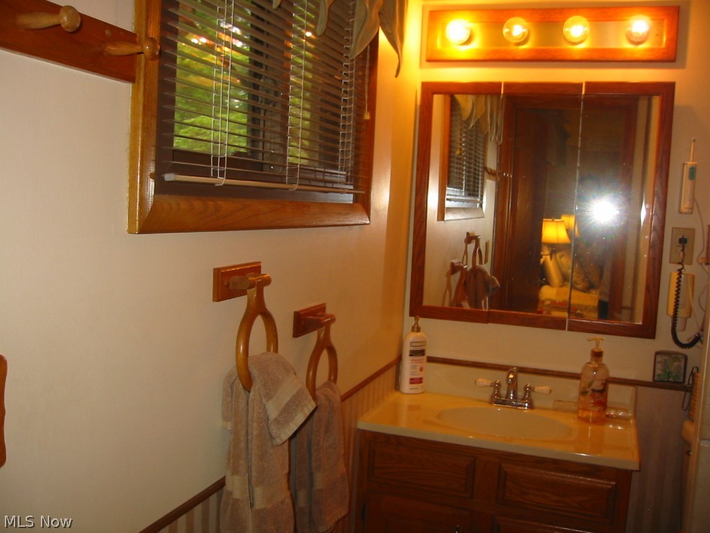 3800 Shellhart Road Norton, OH 44203 - Photo 13 of 21