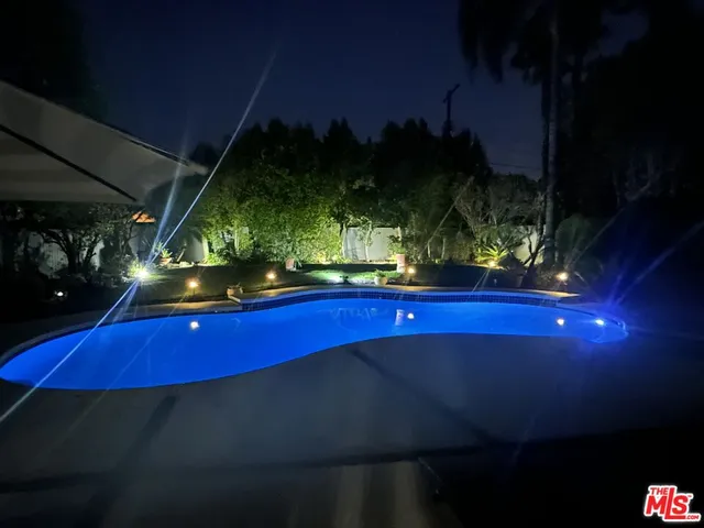 $1,795,000 | 23442 Burbank Boulevard, Woodland Hills, CA 91367