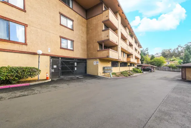 $649,950 | 26937 Hayward Boulevard, Unit 217, Hayward, CA 94542