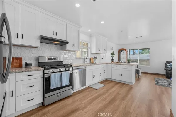 $2,900 | 707 North Park Avenue, Covina, CA 91723