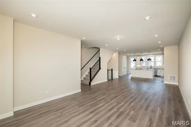 $575,900 | 1347 West Gtwy Heights, Unit 53603, Richmond Heights, MO 63144