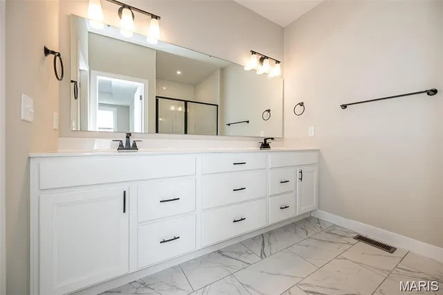 $575,900 | 1347 West Gtwy Heights, Unit 53603, Richmond Heights, MO 63144