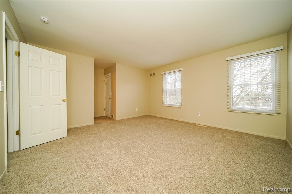 905 Lafayette Court Rochester Hills, MI 48307 - Photo 44 of 65