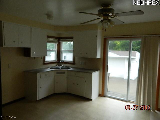 4363 Fulton Road Cleveland, OH 44144 - Photo 4 of 7 Gallery Image 4