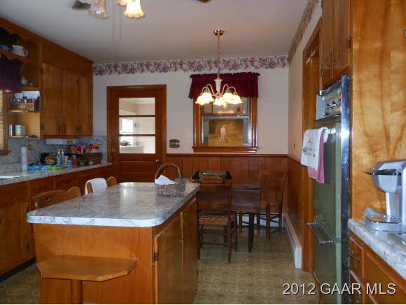 220 Henkel Road Waynesboro, VA 22980 - Photo 5 of 12