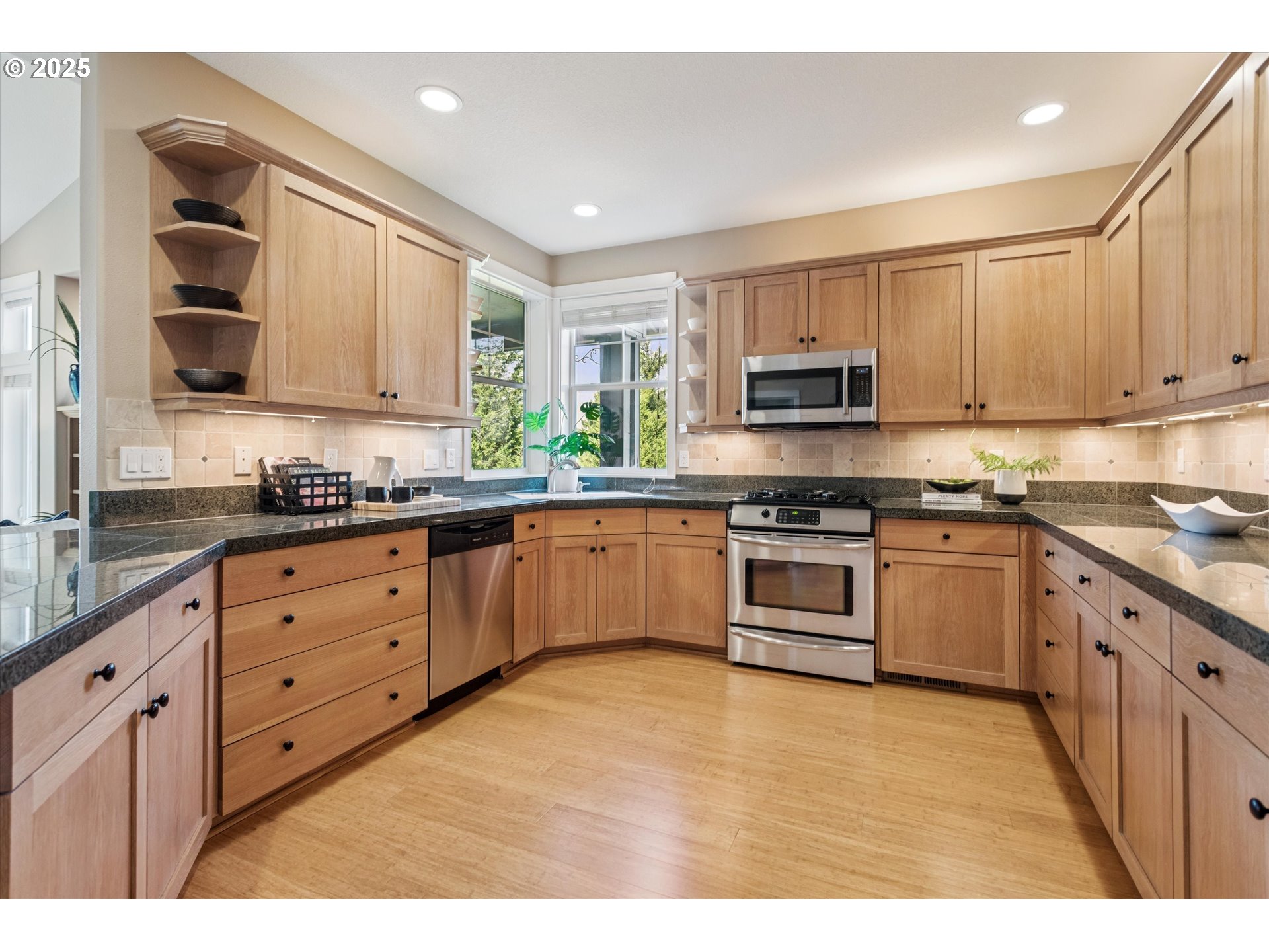 10148 Southeast Bristol Loop Happy Valley, OR 97086 - Photo 11 of 35 Kitchen