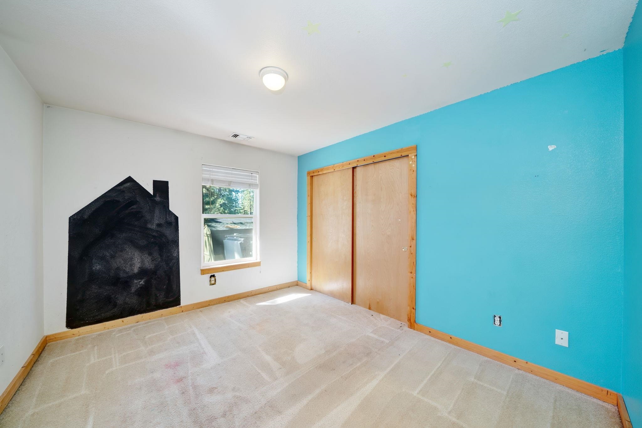 637 Ridge Street Portola, CA 96122 - Photo 15 of 27