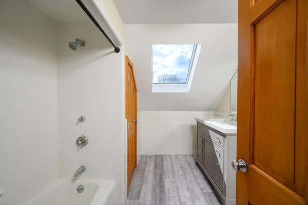 $1,299,000 | 498-500 Main Street, Hingham, MA 02043