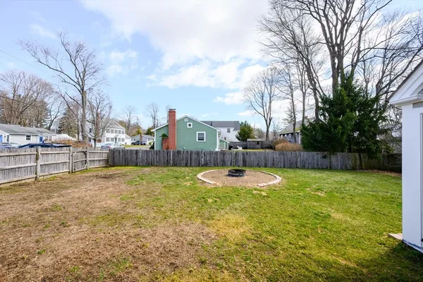 $1,299,000 | 498-500 Main Street, Hingham, MA 02043