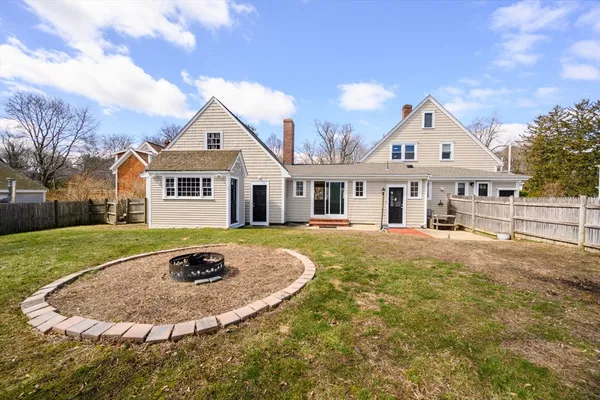 $1,299,000 | 498-500 Main Street, Hingham, MA 02043