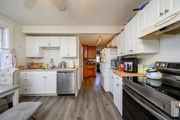 $1,299,000 | 498-500 Main Street, Hingham, MA 02043