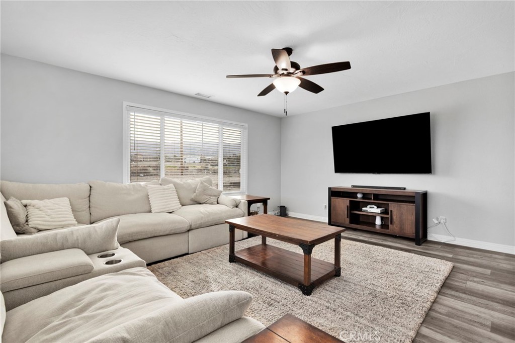 10088 Beekley Road Phelan, CA 92371 - Photo 17 of 36