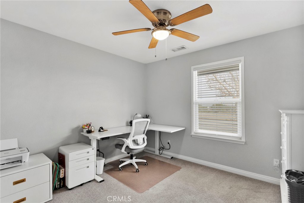 10088 Beekley Road Phelan, CA 92371 - Photo 22 of 36