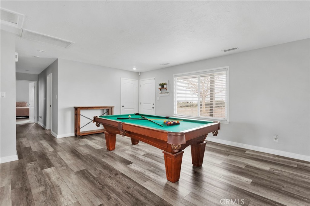 10088 Beekley Road Phelan, CA 92371 - Photo 7 of 36