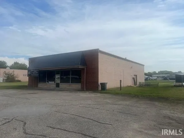 $295,000 | 7668 Michigan Road, Plymouth, IN 46563