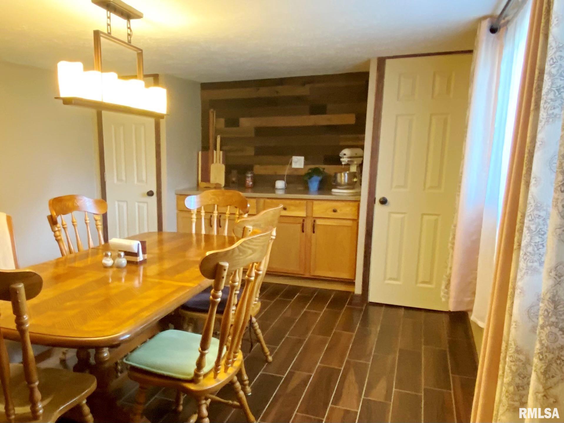 2601 East Keys Avenue Springfield, IL 62702 - Photo 19 of 40 Gallery Image 19