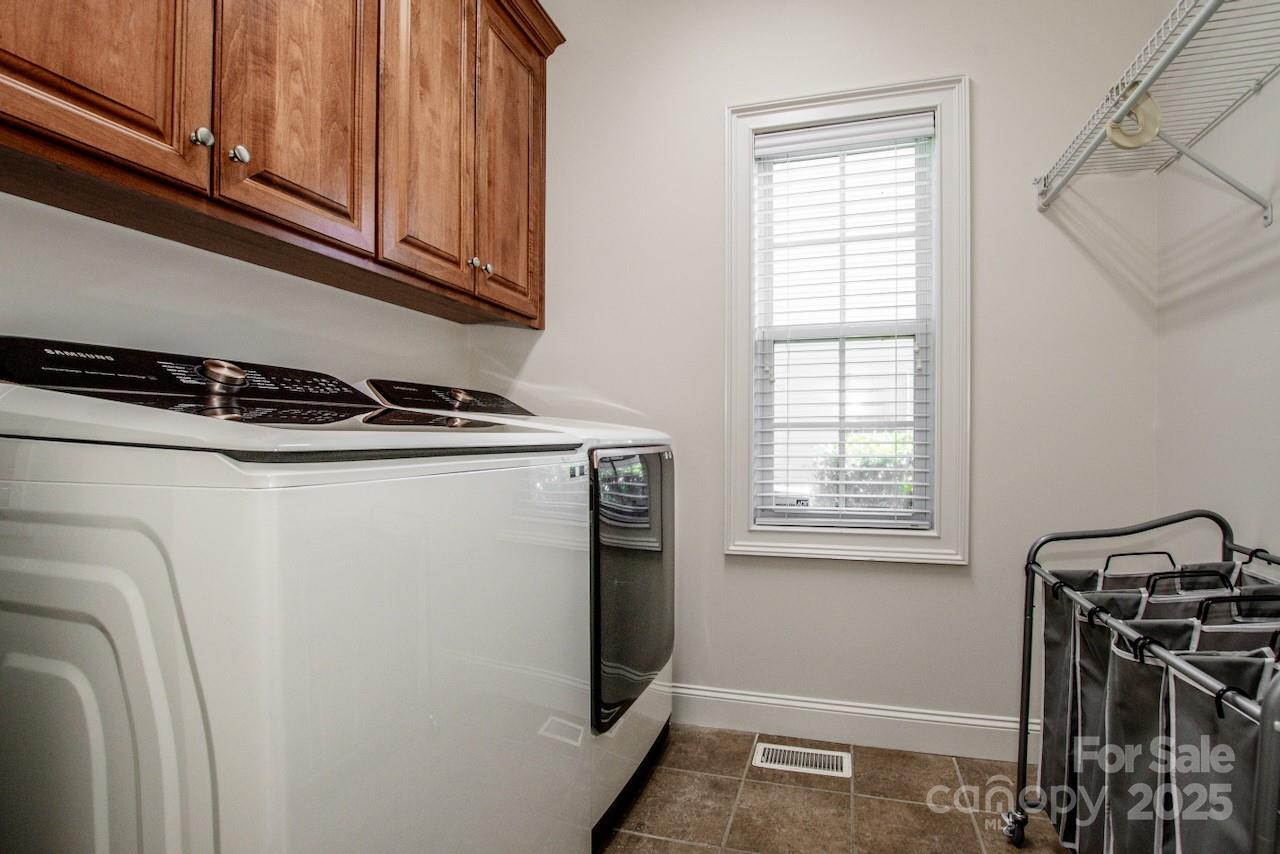 3545 Maple Brook Drive Denver, NC 28037 - Photo 22 of 40 a utility room with dryer and washer