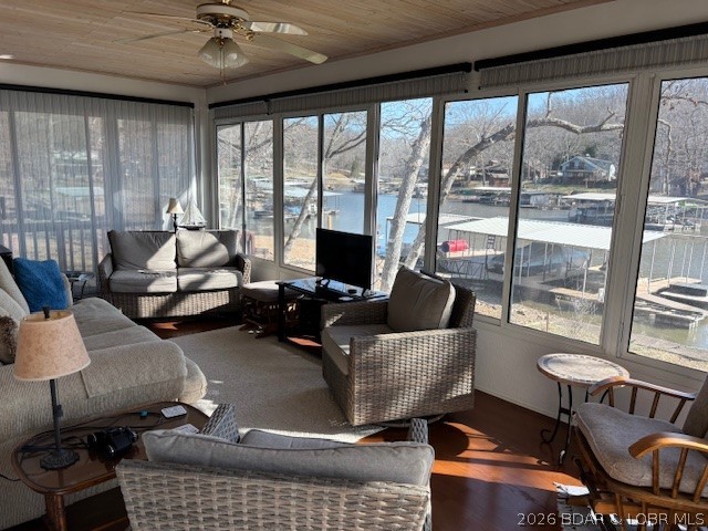144 Chipmunk Drive Edwards, MO 65326 - Photo 26 of 40 AWESOME Lake-Views (Hide-a-bed couch is included)