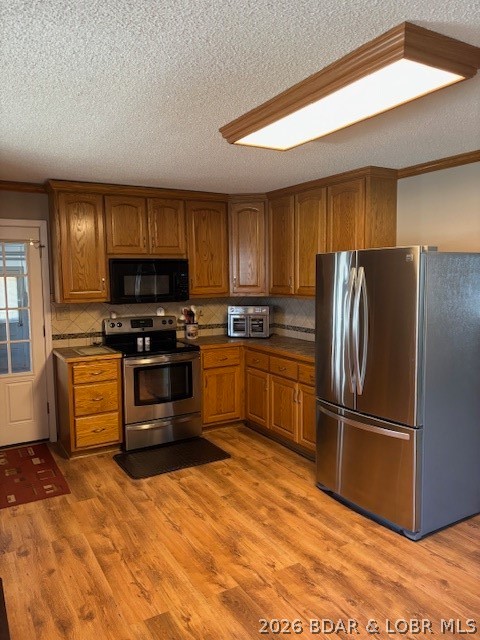 144 Chipmunk Drive Edwards, MO 65326 - Photo 10 of 40 Stainless Appliances are included
