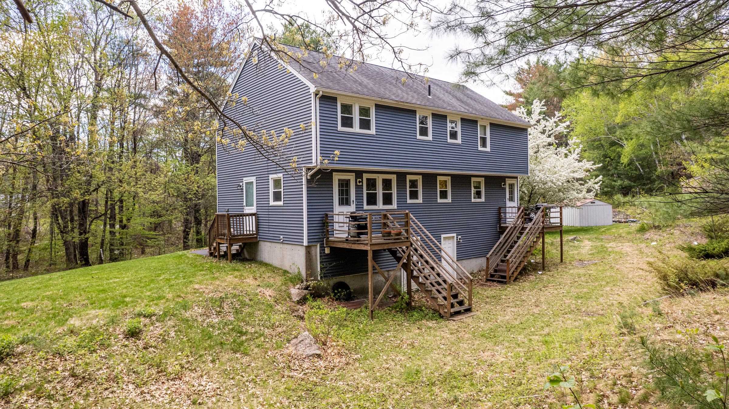 206 Hampstead Road Derry, NH 03038 - Photo 5 of 24