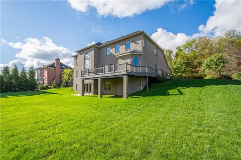 $875,000 | 108 Saddle Ridge Drive, Oakdale, PA 15071