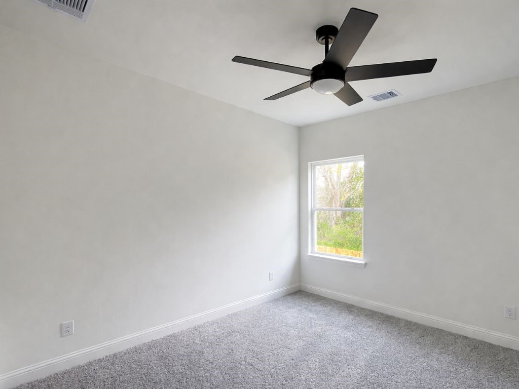 18756 Barrichello Drive Conroe, TX 77306 - Photo 5 of 6