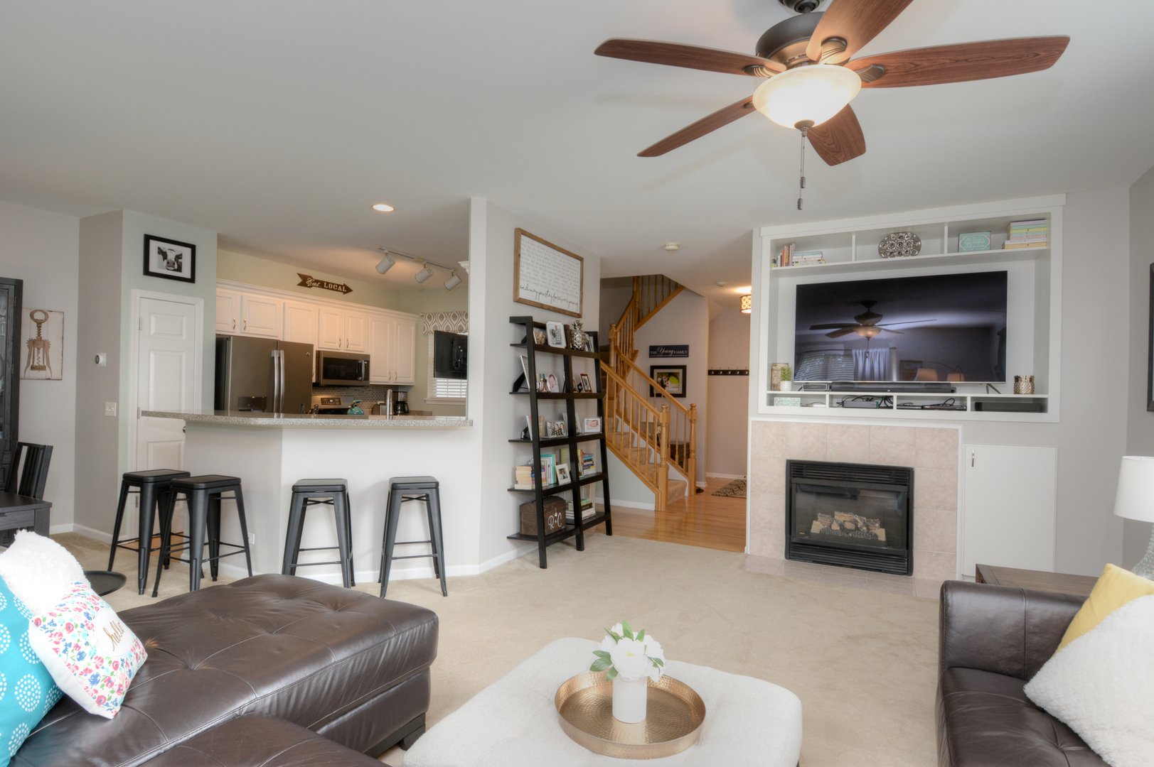 326 Ridge Road, Unit 326 North Aurora, IL 60542 - Photo 3 of 29