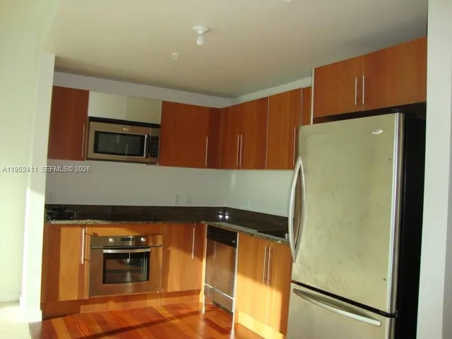 $2,575 | 300 South Biscayne Boulevard, Unit T3009, Miami, FL 33131