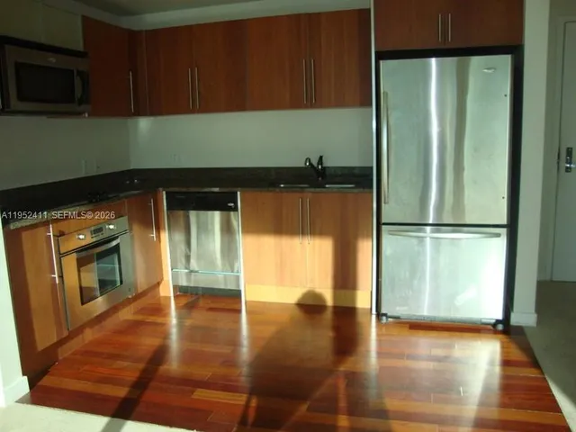 $2,575 | 300 South Biscayne Boulevard, Unit T3009, Miami, FL 33131