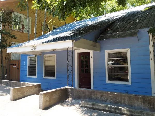 $1,800 | 2712 Whitis Avenue, Unit A, Austin, TX 78705