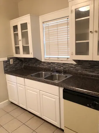 $1,800 | 2712 Whitis Avenue, Unit A, Austin, TX 78705