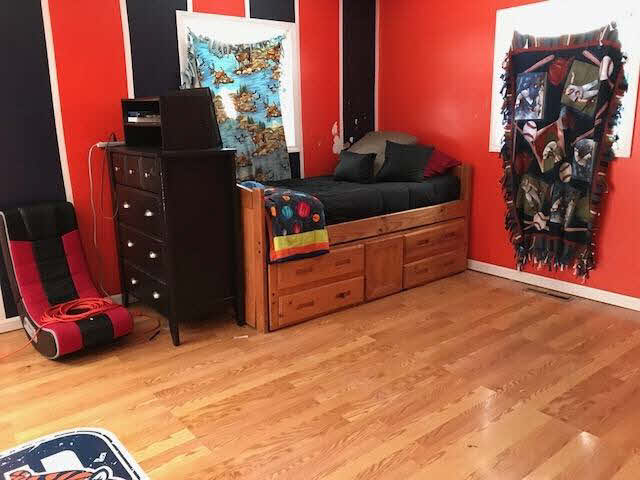 6051 Bancroft Road Bancroft, MI 48414 - Photo 7 of 20 21425340-6.JPG