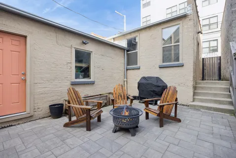 $6,300 | 1065 North Marshfield Avenue, Unit 2, Chicago, IL 60622