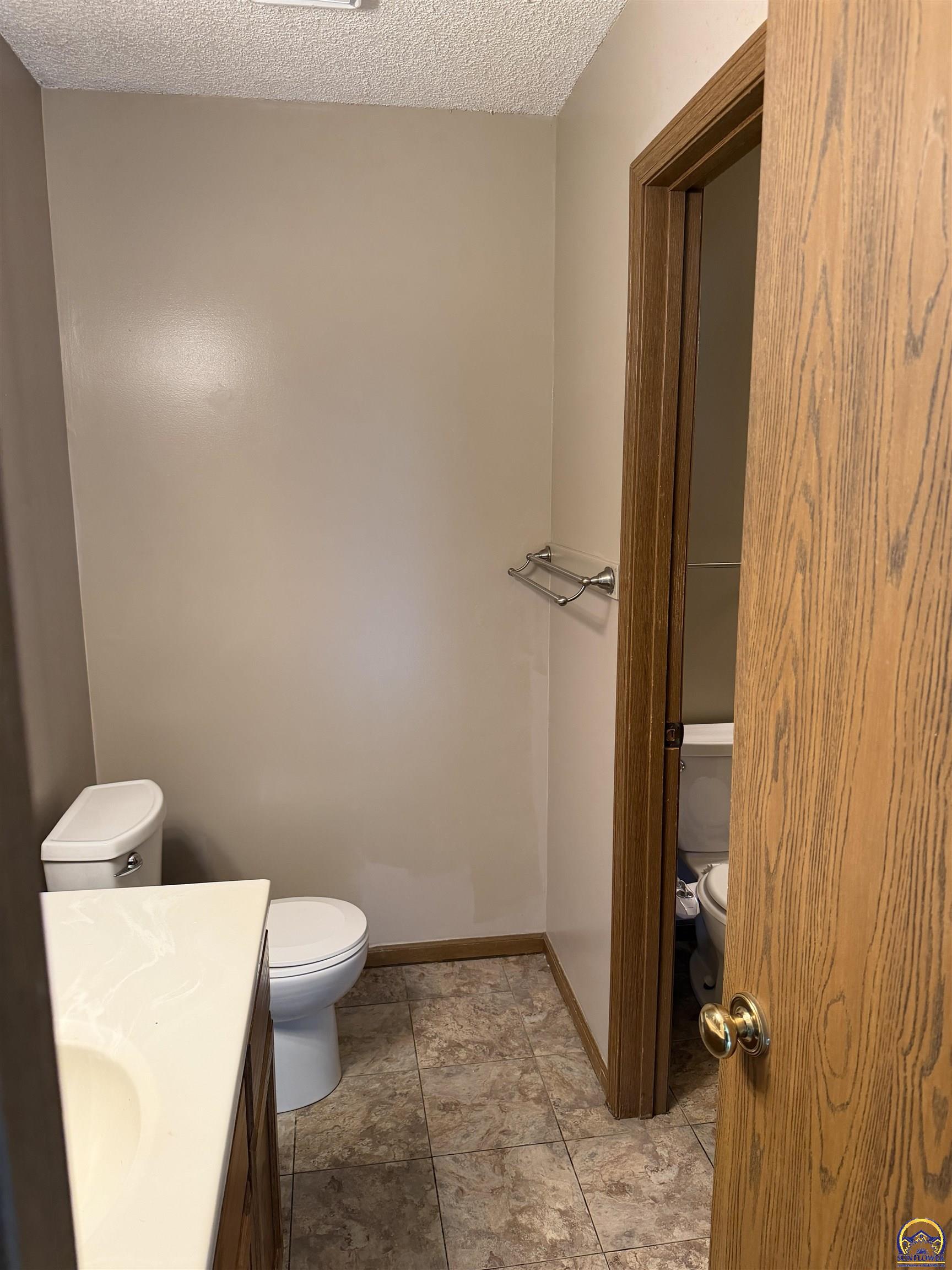 2514 Southwest Maxfield Road Topeka, KS 66614 - Photo 26 of 37