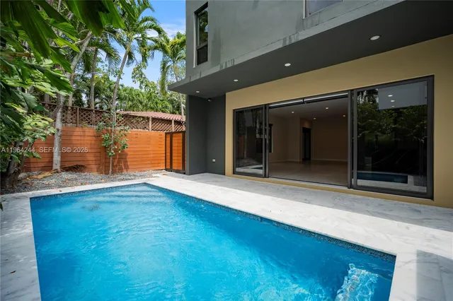 $2,965,000 | 2962 West Trade Avenue, Coconut Grove, FL 33133